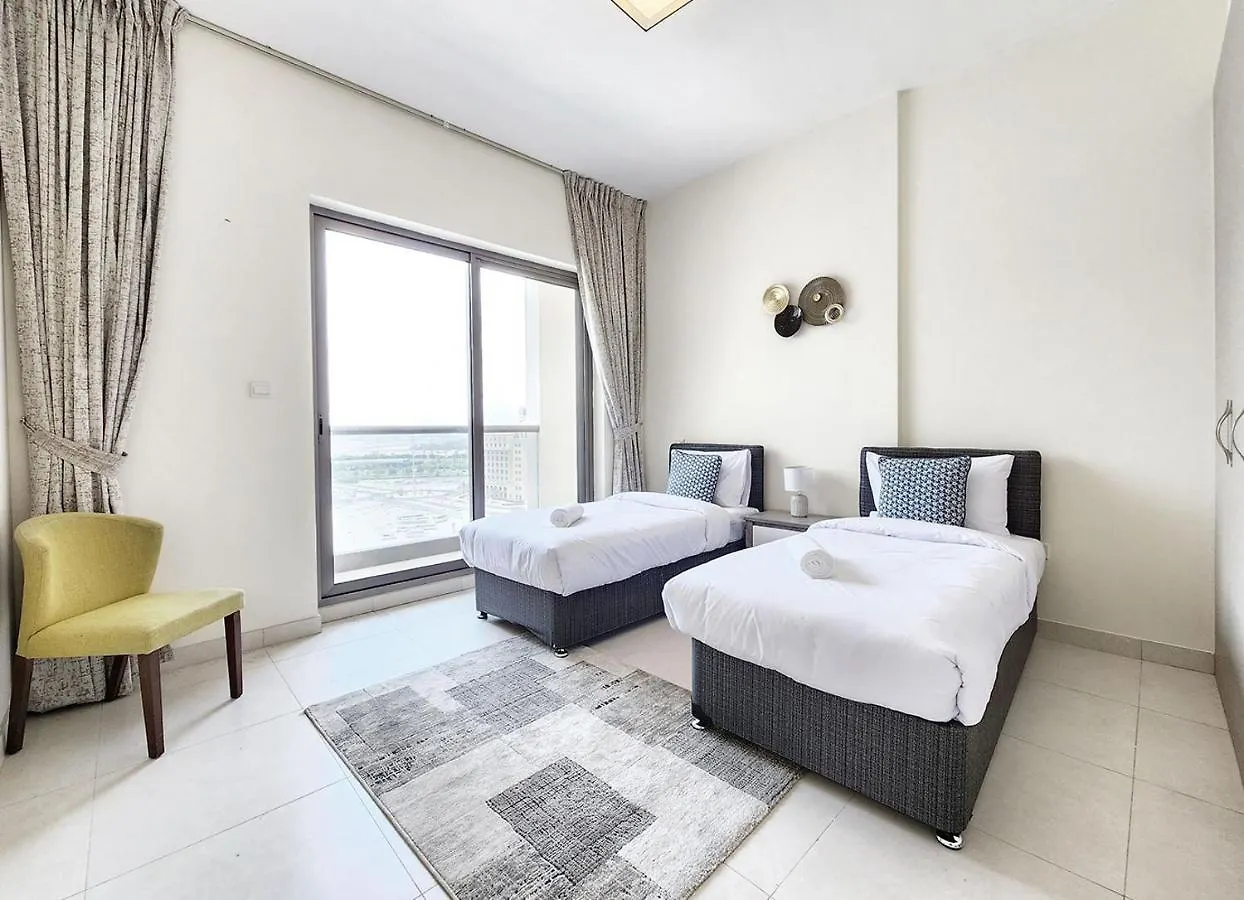 Rh- Captivating Skyline View, 02Br Near Clemance Medical Center Dubai